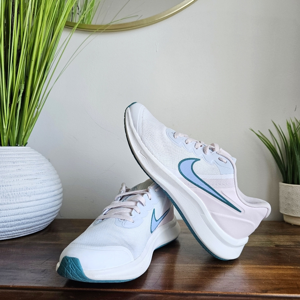 Nike Star Runner 3 GS White Teal Pink Youth 5Y Running Shoes